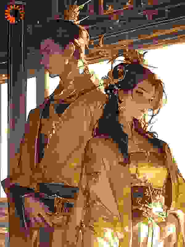 明月不知故人心
